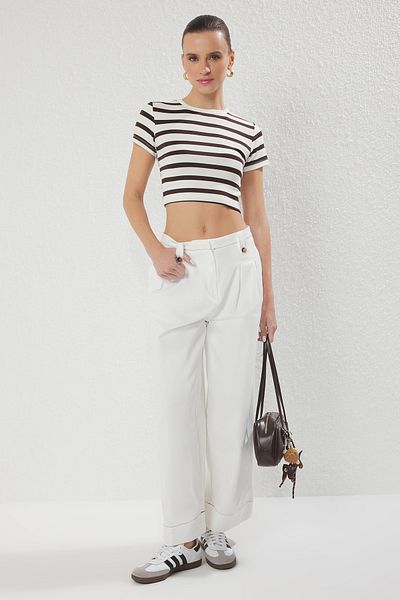Trendyol Collection Weiße Hose aus dickem Gabardine aus 100 % Baumwolle mit weitem Bein