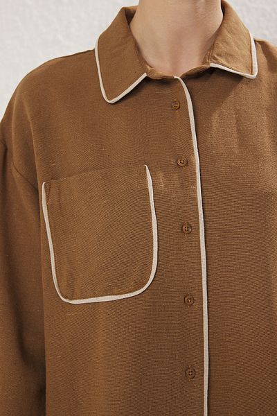 Trendyol Modest Hnědá oversize plátěná košile s lemováním TCTSS25TG00023