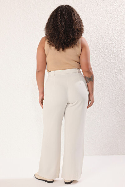 Trendyol Curve Steinige, doppelt plissierte Sommer-Webhose mit hoher Taille und weitem Bein TBBSS25AR00021