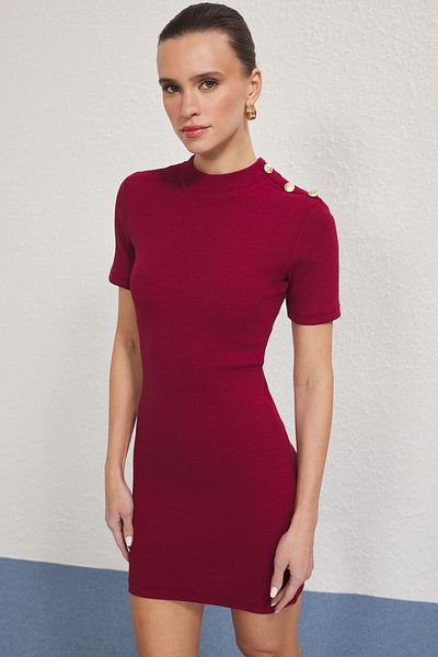 Trendyol Collection Rochie mini tricotată cu guler vertical - Informații despre anularea nasturii bordei - Puncte TITREŞ TAKSIM