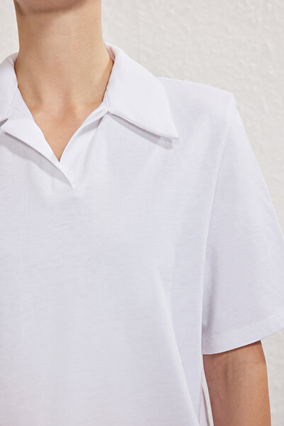 Trendyol Collection Πλεκτό μπλουζάκι με λαιμόκοψη πόλο από χοντρό βαμβάκι, κανονικό/κανονικό πλεκτό μπλουζάκι TWOSS25TS00195