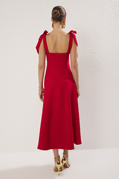 Trendyol Collection Piros A-vonalú pántos fűzős ballagási estélyi elegáns ruha TPRSS24EL00251