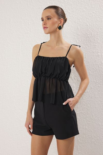 Trendyol Collection Schwarze gewebte Chiffonbluse mit Trägern TWOSS25BZ00520
