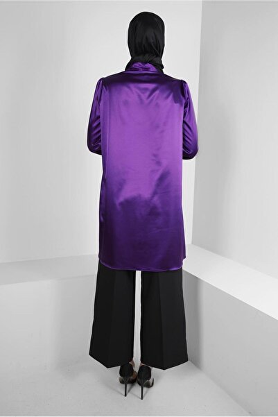 Alvina SATIN TUNIC WITH STONE DETAIL ON COLLAR 43739