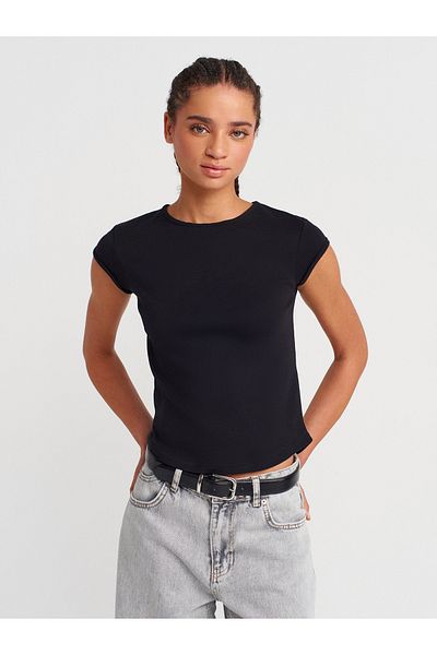 Dilvin 31779 Crew Neck Basic T-Shirt-Black