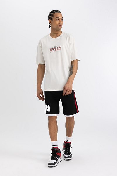 DeFacto Fit Nba Chicago Bulls Oversize φαρδιά εφαρμογή με κουκούλα κοντομάνικο μπλουζάκι V3782azbg662mc