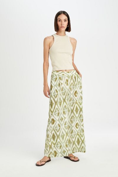 DeFacto Patterned Viscose Fabric - Relax Fit Pants with Pockets and Wide Leg Crinkle D3794Ax24Au