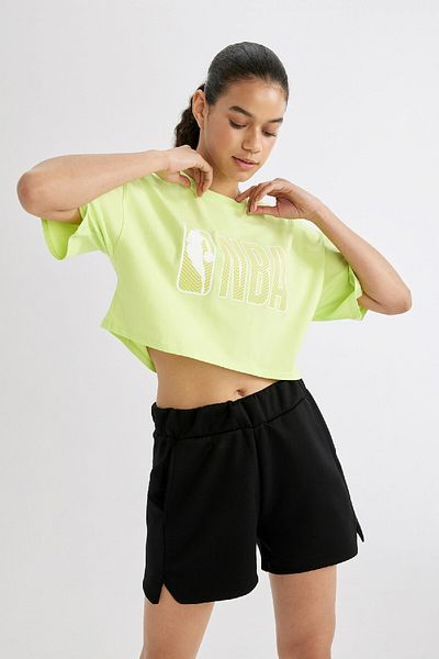 DeFacto Nba Wordmark Oversize T-Shirt - Crew Neck, Short Sleeve B9976Ax24Sm