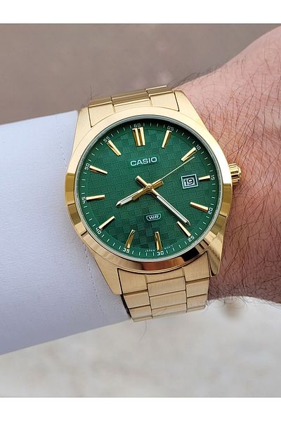 Casio Brand Green Dial Golden Yellow Steel Band Calendar Wristwatch
