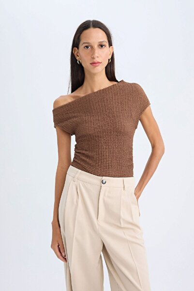 DeFacto Μπλουζάκι με κοντό μανίκι με λεπτή εφαρμογή με έναν ώμο D4414ax24sm