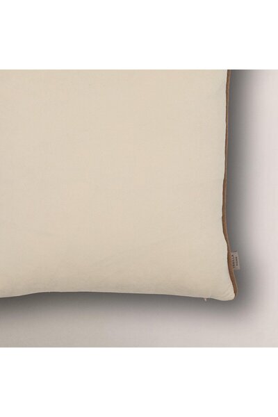 Vanilla Home Efe Piping Detailed Flat Throw Pillow Cover