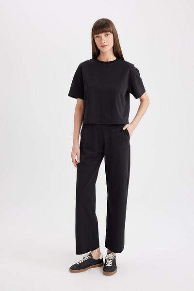 DeFacto Black Sweatpants with Wide Leg and Pockets - Elastic Waist D3759Ax24Au