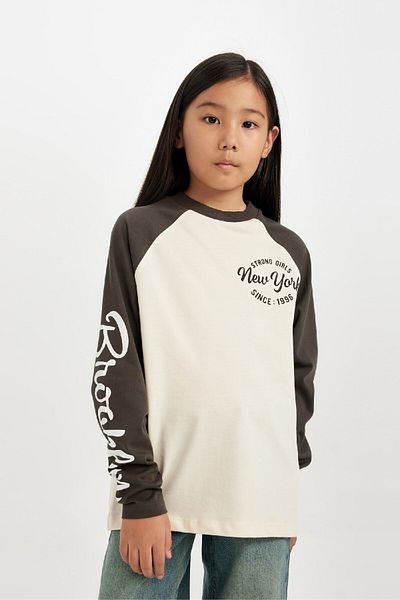 DeFacto Girls Oversize Wide Fit Crew Neck Printed Long Sleeve T-Shirt D2888A824Wn