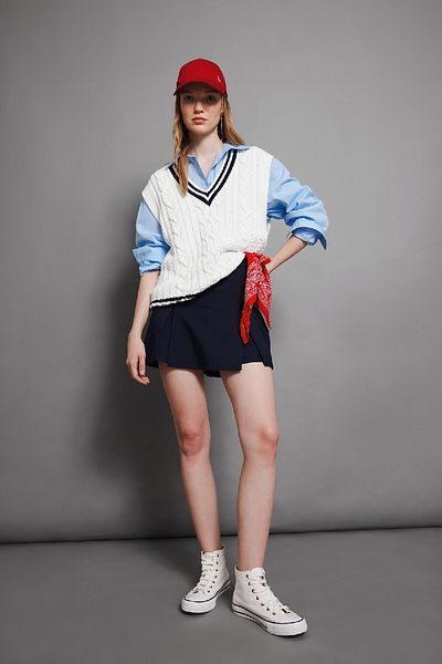 DeFacto V-Neck Hair Knit Patterned Regular Fit Knitwear Sweater - D4686Ax24Au