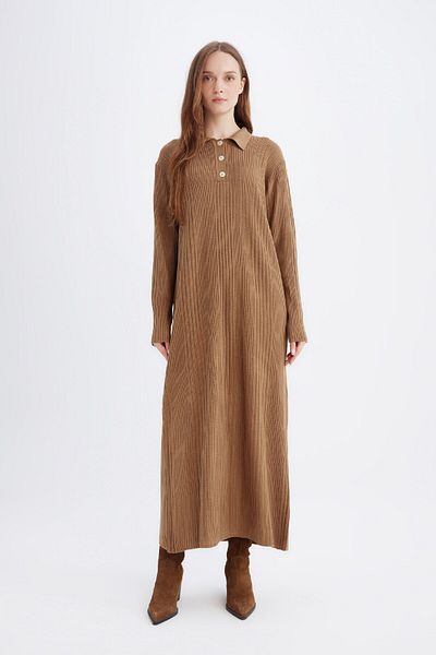 DeFacto Φόρεμα με κανονική εφαρμογή Polo Neck Basic μονόχρωμο μάξι πλεκτό φόρεμα D5434AX24WN