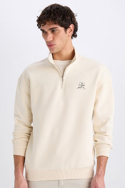 DeFacto Comfortable Zippered Stand Collar Printed Sweatshirt - C6132Ax25Sp