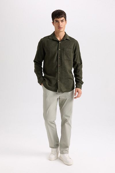 DeFacto Regular Fit Lumberjack Basic Solid Langarmshirt mit Taschendetail A5515AX24AU