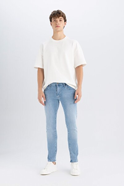 DeFacto Pedro Slim Fit Dar Kalıp Normal Bel Dar Paça Jean Pantolon D1832ax24au