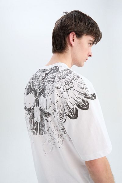 DeFacto 100 % Baumwolle, Oversize-T-Shirt mit weitem Schnitt, Rundhalsausschnitt und Rückenaufdruck, kurzärmelig, D5600ax25sp