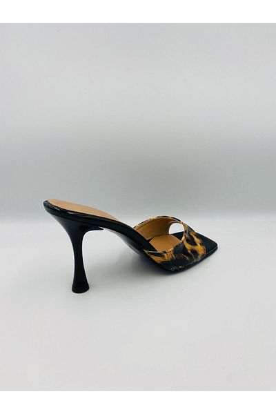 CHARLIE'SSHOES شبشب نسائي من الجلد اللامع بكعب 9 سم