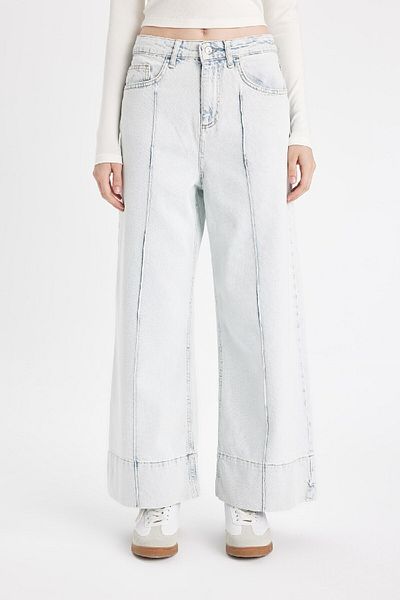 DeFacto High Waist AnKle Length Short Jeans - WasheD Pants D6590AX24HS