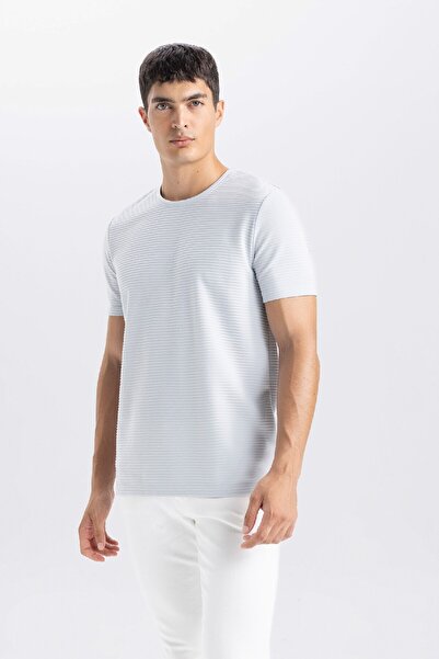DeFacto Slim Fit Slim Fit Crew Neck Basic Solid Short Sleeve T-Shirt M6608Az25Sp