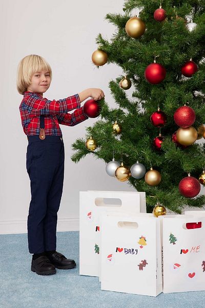 DeFacto 3-teiliges Set mit weihnachtlichem Motiv für Babys, kariertes Langarmhemd, Hose, Hosenträgerhose D6750a524wn