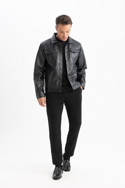 DeFacto Slim-Fit-Mantel aus Kunstleder – wasserabweisend, Druckknopfverschluss, Hemdkragen, mit Taschen D6589AX25SP