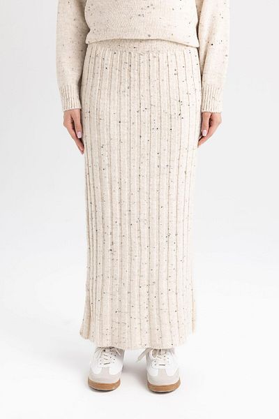 DeFacto Regular Fit Flexible Waisted Basic Plain Maxi Knitwear Skirt B0090Ax24Wn