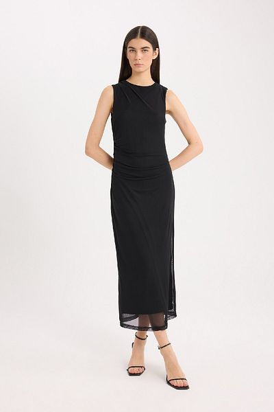DeFacto Bodycon Bodycon Στρογγυλή λαιμόκοψη Βασικό ίσιο τούλι Αμάνικο Midi βραδινό φόρεμα D8036ax25sp