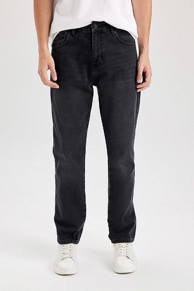 DeFacto Gerade Passform, normale Passform, normale Taille, Röhrenbein-Jeanshose D1813AX24WN