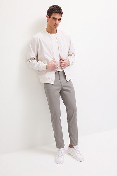DeFacto Ελαφρύ παλτό Bomber Slim Fit - Κολεγιακό πέτο, φερμουάρ, εποχιακό μπουφάν με διπλές τσέπες D7319ax25sp
