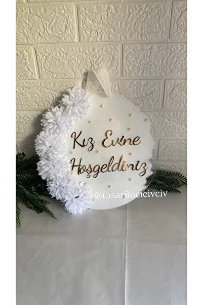 Tasarımcı Civciv Kız evine hoşgeldiniz yazılı Pleksi kapı süsü çiçekli incili...