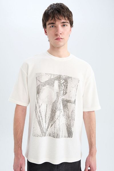 DeFacto 100% Cotton Boxy Fit Crew Neck Printed Short Sleeve T-Shirt D5865Ax25Sp