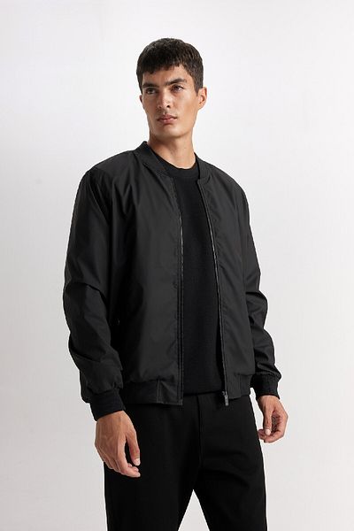 DeFacto Slim Fit Bomber Coat Jacket College γιακά με λεπτή εφαρμογή με διπλή τσέπη με φερμουάρ Εποχιακή ελαφριά D7319ax25sp