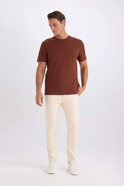 DeFacto 100 % Baumwolle Neues Basic-T-Shirt mit Rundhalsausschnitt und normaler Passform, einfarbig, kurzärmelig V7699az25sp