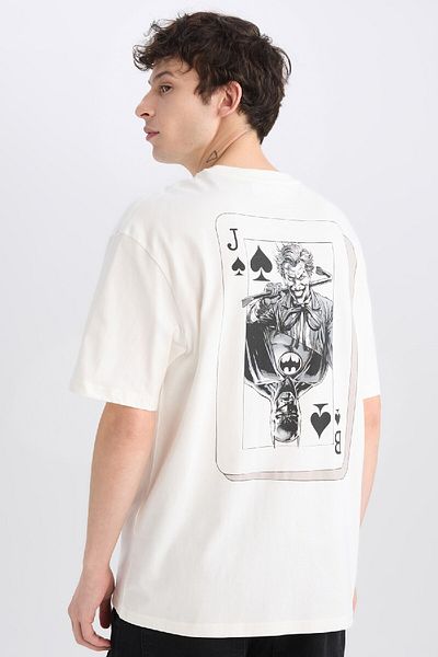 DeFacto 100 % Baumwolle Batman Boxy Fit Rundhalsausschnitt hinten bedrucktes Kurzarm-T-Shirt D9846ax25sp