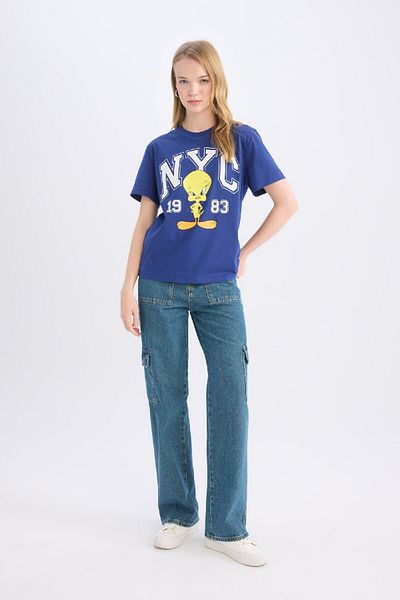 DeFacto Coool Looney Tunes Regular Fit Crew Neck Short Sleeve T-Shirt D9108Ax25Sm