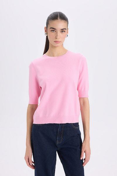 DeFacto Strickpullover mit Rundhalsausschnitt und normaler Passform – kurze Ärmel D6272AX25SM