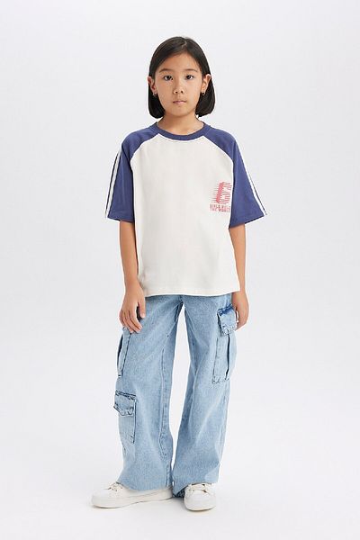 DeFacto Girl Oversize Wide Fit Crew Neck Short Sleeve T-Shirt D8539A825Sm