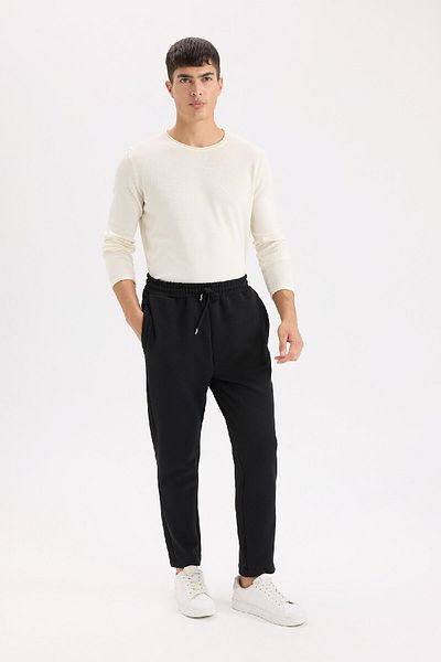DeFacto Μαύρο παντελόνι φούτερ Twill Slim Fit Slim Fit με κορδόνι με κορδόνι με τσέπες ίσιο πόδι D9708ax24au