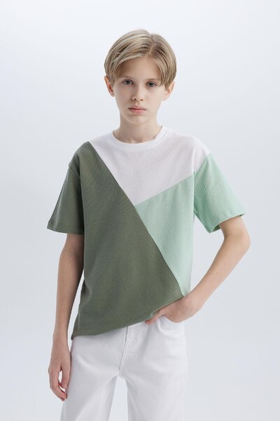 DeFacto Κοντομάνικο μπλουζάκι για αγόρια με λαιμόκοψη χρώματος Pique Z2815A625SM