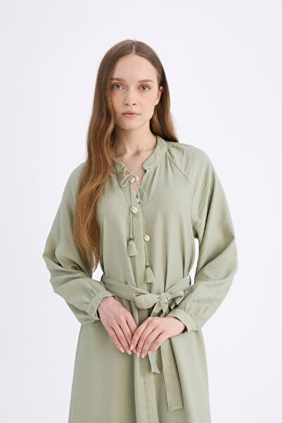 DeFacto Relax Fit Hakim Yaka Uzun Kollu Kuşaklı Maxi Elbise D7322AX25SP