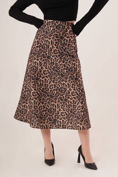 Butik Beyza Fusta din satin cu model leopard