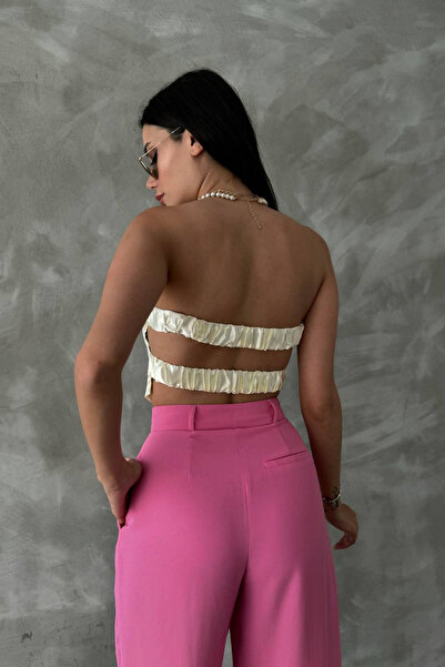 oshebu Κρέμα – Γυναικεία μπλούζα με λεπτομέρεια από λάστιχο στην πλάτη