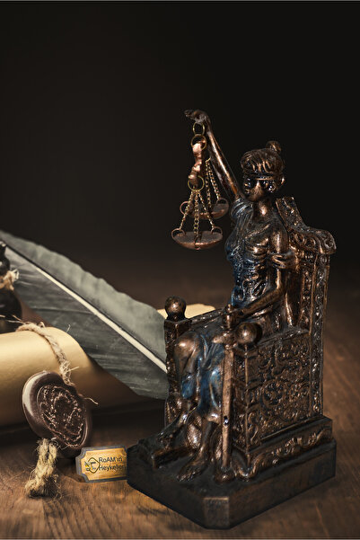 Realistic of Art Museum Hediyelik Dekoratif Obje Heykel Biblo Oturan Adalet T...