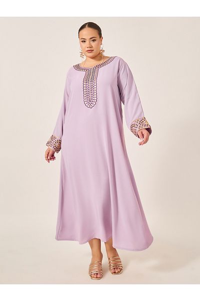 Styli Plus Size Embroidered Round Neck Jalabiya