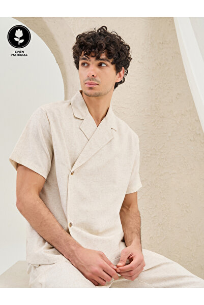 Styli قميص مريح من مزيج الكتان مع ياقة مدببة