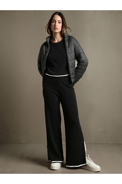 Dennis Lingo Solid Knitted Long Sleeve Crop Top & Trousers Co-Ords