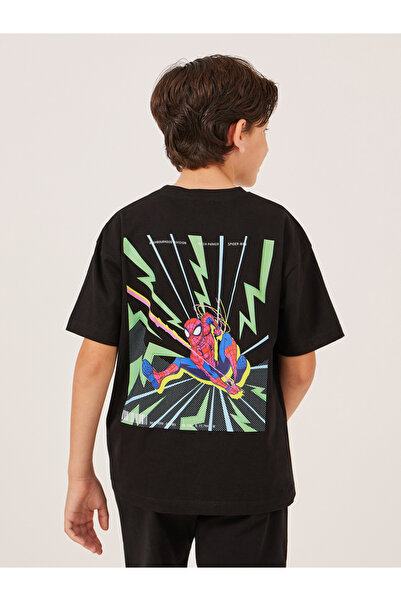 Styli تي شيرت بأكمام قصيرة مطبوع عليه شخصية سبايدر مان